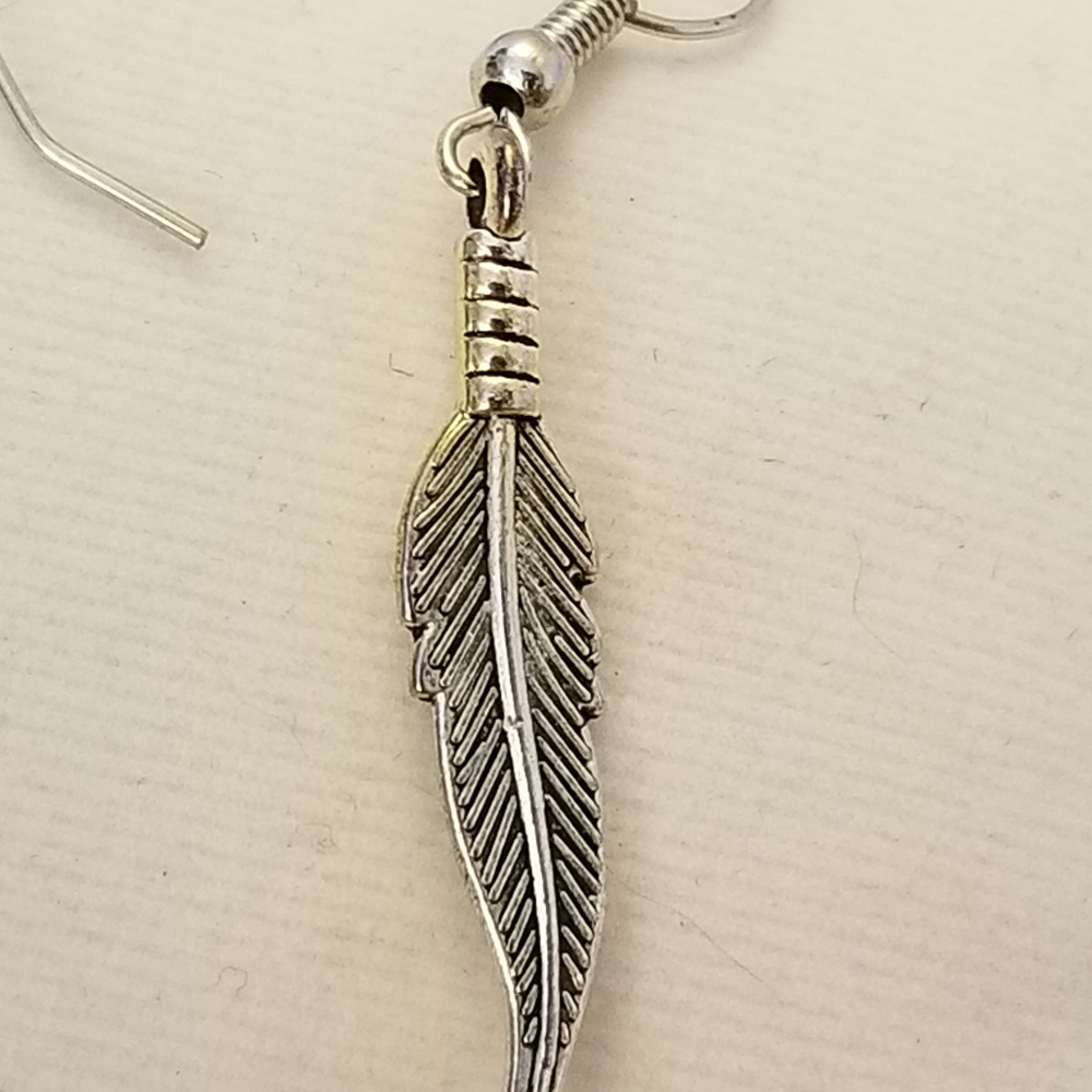 NWT Feather Dangle Pewter SLP Pierced Earrings 1" - Picture 4 of 7